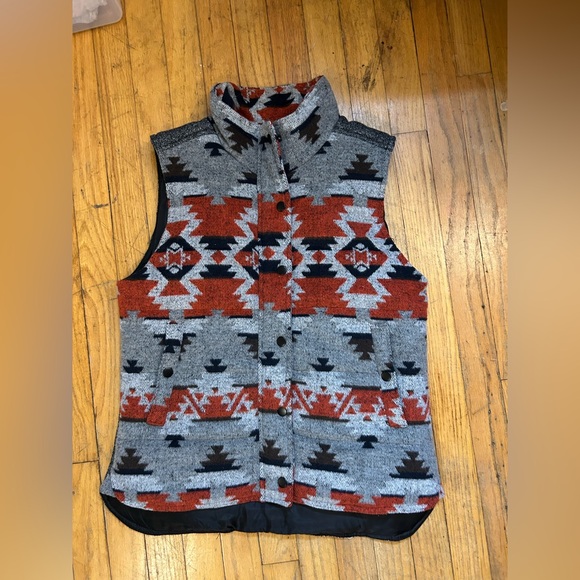 Staccato Jackets & Blazers - Staccato Red and Gray Patterned Vest
